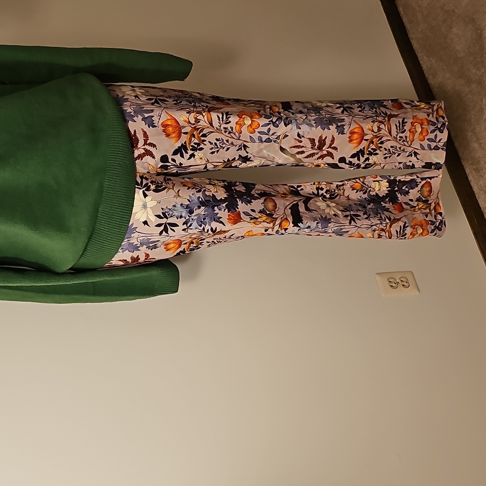 Chico's Floral Print Pants - Multicolor - Picture 2 of 8